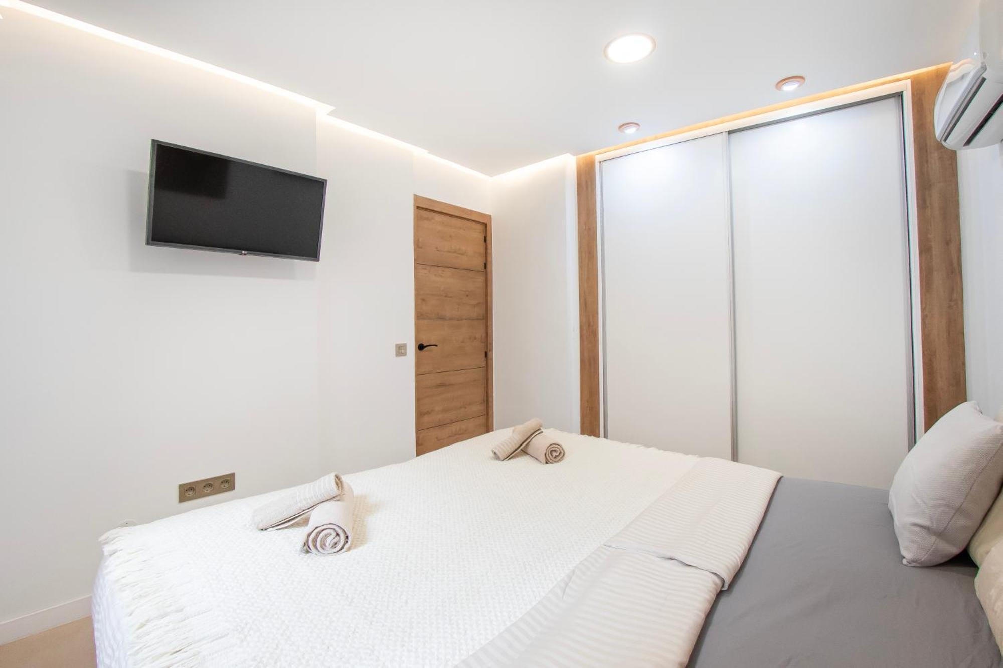 Newly Renovated, Luxurious Apartment With A Heated Pool, 259 Σαν Μιγκέλ ντε Αμπόνα Εξωτερικό φωτογραφία