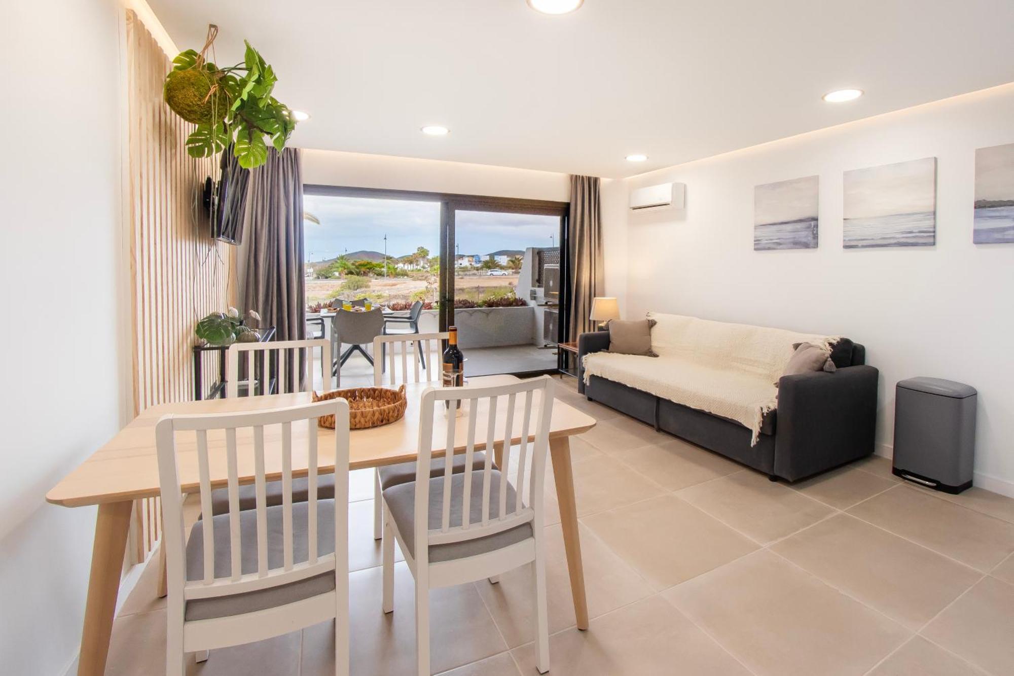 Newly Renovated, Luxurious Apartment With A Heated Pool, 259 Σαν Μιγκέλ ντε Αμπόνα Εξωτερικό φωτογραφία