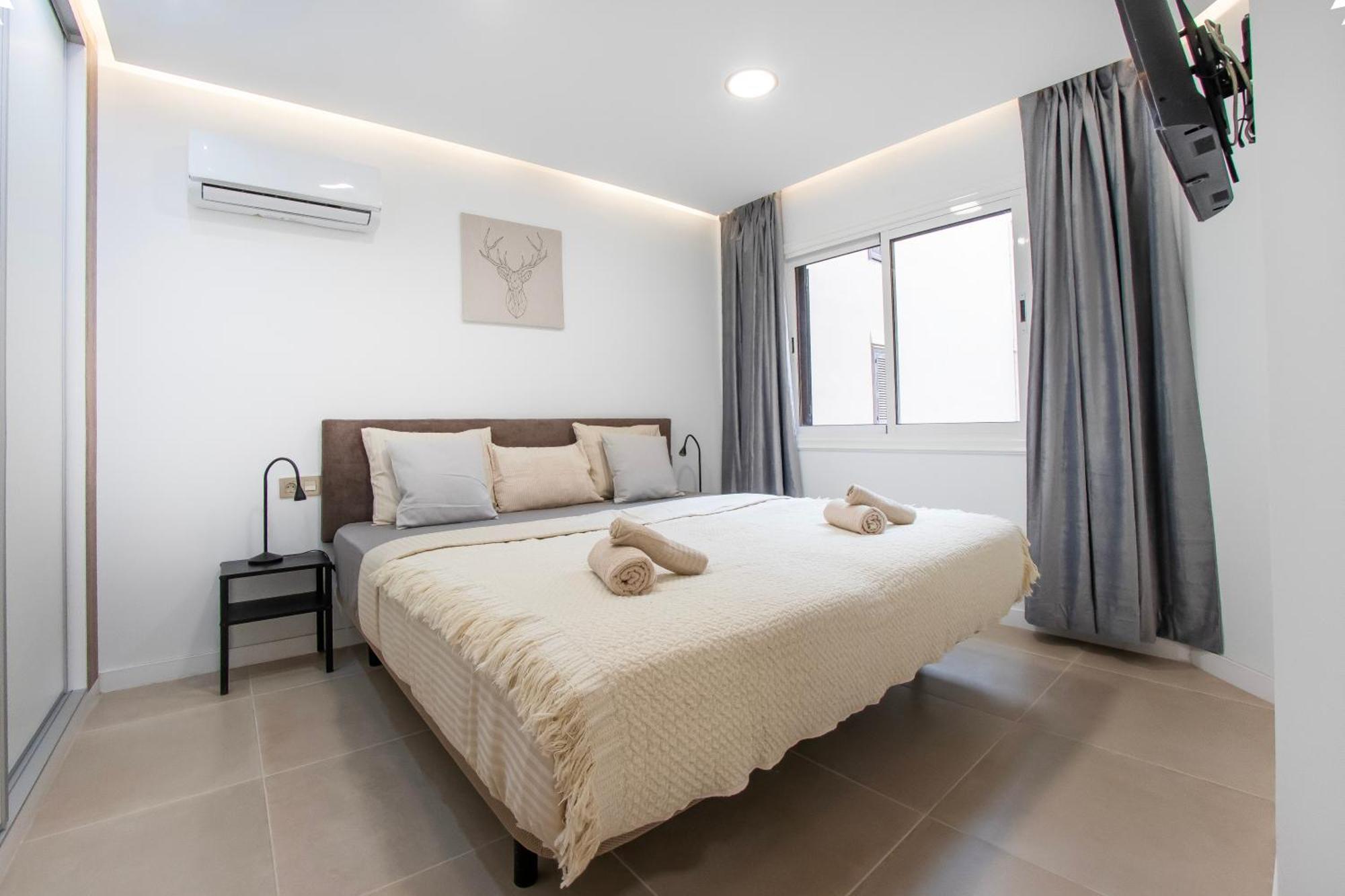 Newly Renovated, Luxurious Apartment With A Heated Pool, 259 Σαν Μιγκέλ ντε Αμπόνα Εξωτερικό φωτογραφία